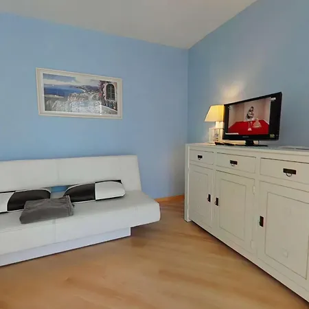 Apartment Moderne 2p, 4 Couchages, Terrasse, Proche Et Centre, Parking, St Gilles Croix De Vie - Fr-1-224-217